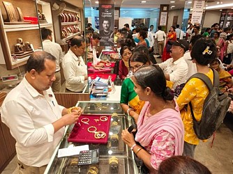 Heavy crowd in gold shops in Agartala on Dhanteras. TIWN Pic Oct 18