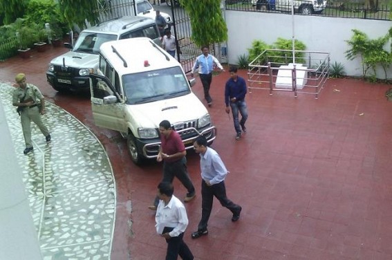 LS Polls : CEO visits Belonia