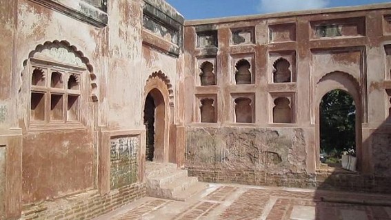 Udaipur Old Rajbari : Slow Progress of retrofitting work hampers tourism Udaipur Old Rajbari : Slow Progress of retrofitting work hampers tourism