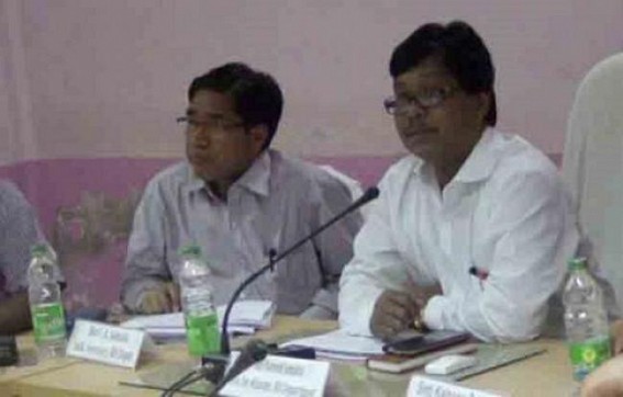 Caught under question bombshell of media persons? RD Minister runs away from Press Meet; Is Honest (?) Manik pressurizing his Cabinet Colleagues to save his face?