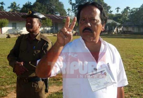 BJP candidates cast vote