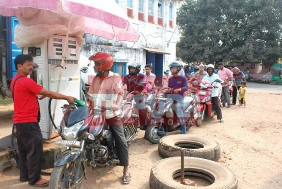 No end to â€˜crisisâ€™ in Christmas Festival : Common men waiting in long queues of around 500 people before each petrol pumps across Tripura 
