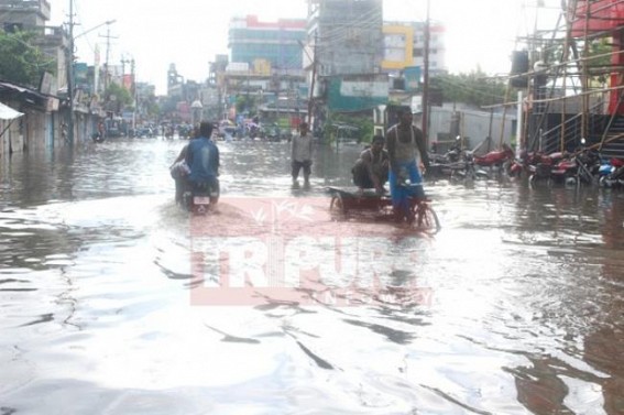 Rain floods Agartala, disrupts festive mood