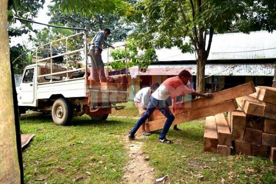 Gandacharra Forest officials seized wooden logs worth Rs. 5.50 lakhs