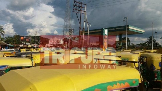 State suffers from CNG crisis, protest at Udaipur