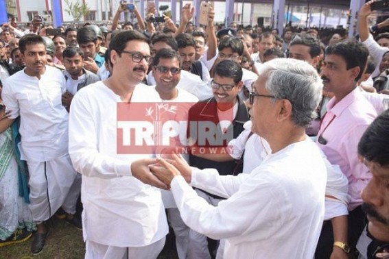 25 yrs 'Communist Secularism' Broken : Finally, Tripura's Communist Chief Minister in Hindu gathering ahead of 2018's Election  to beat BJP, RSS 