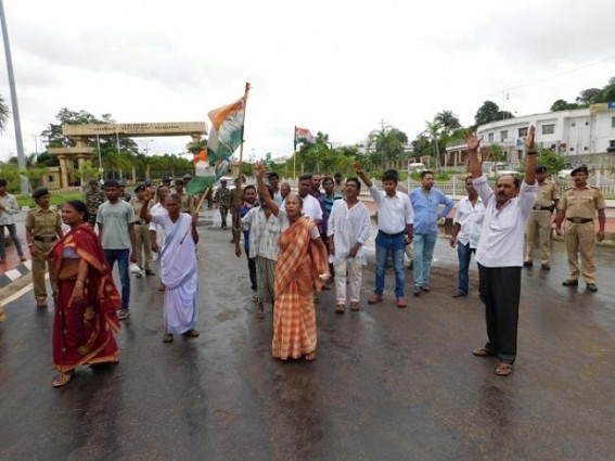 Cong Strike ends peacefully : No untoward incident so far