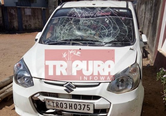 Road accident injured 2 persons seriously  