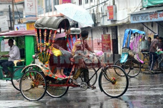 Constant rain disrupts normal lives at Agartala