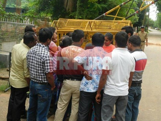 292 TET qualified unemployed youths didn't get offer letters in Tripura : deprived youths meet Education Minister 292 TET qualified unemployed youths didn't get offer letters in Tripura : deprived youths meet Education Minister