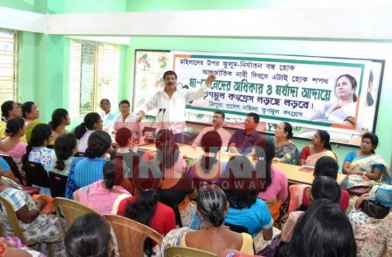 Trinamool blasts CPI-M on Women's Day : takes oath to fight for women's right