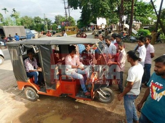 Transport Dept checked E-Rickshaws driving on City roads Transport Dept checked E-Rickshaws driving on City roads