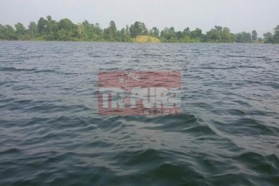 Youth drowns in Gomati river Youth drowns in Gomati river