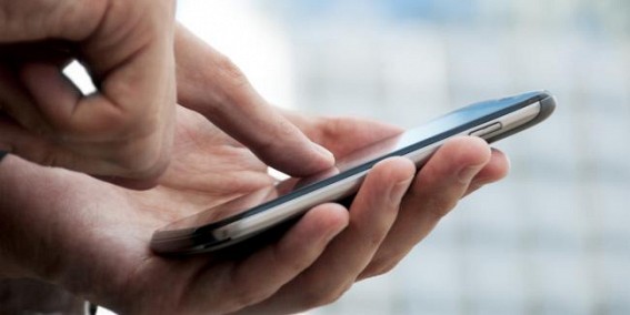 â€˜JUMLAâ€™ Twist : Smart phones will be given only to â€˜Educatedâ€™ youths