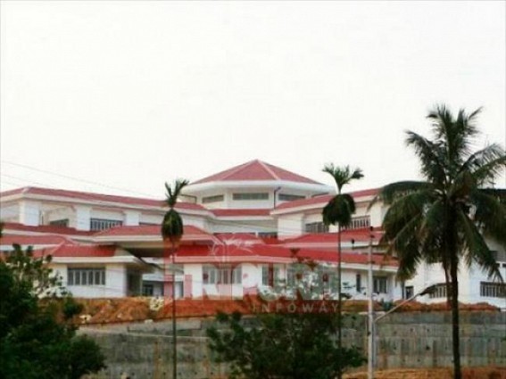 Big blow for BJP Govt : High Court issues notice to State Govt for not permitting Opposition to Demonstrate 