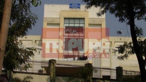 Brutal Health Service at Gomati District Hospital : Patient with fractures waited 11 am to 6 pm in row !
