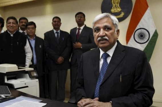 Sunil Arora takes charge as CEC, seeks support for 2019 polls 