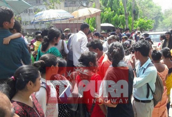 Tripura Veterinary students meet CM at Janata Durbar