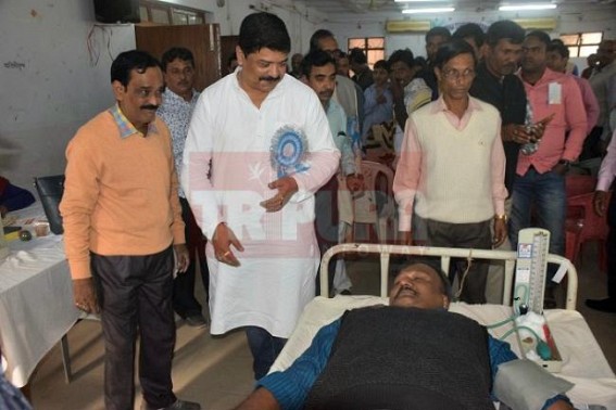 â€˜Blood Banks suffering from heavy Blood Crisisâ€™ : Health Minister