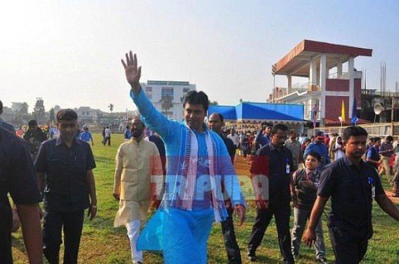 Statewide work crisis, job crisis, poverty hits JUMLA-era : CM busy in self advertisements, Payments for October's 2 days works yet to be allocated to poor