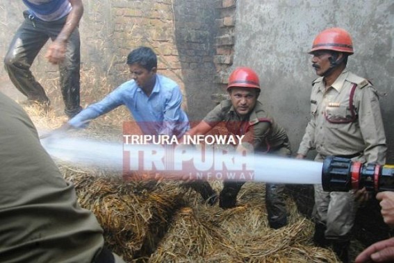 Populated area at Icha Bazar narrowly escaped from fire-blows 
