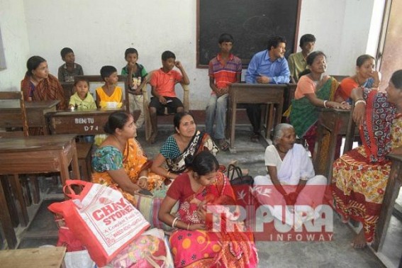 Flood threats rising on Howrah river banks, camps opened for affected families 