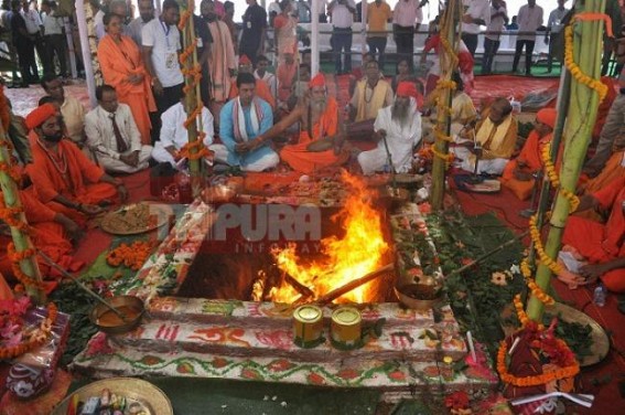 Tripuraâ€™s â€˜JUMLA mastersâ€™ : Helicopter hopping CM, BJP ministers & MLAs busy in Yagna, Pujas; Poor village people are crying for money : Only 5/6 days of MGNREGA work since 5 months BJP Govt