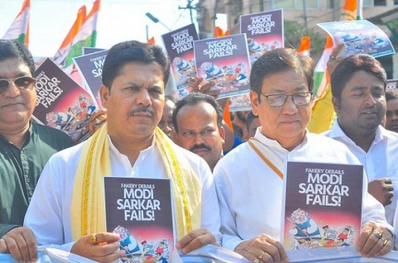 Narendra Modi is 'Chor' and  â€˜Bhagidarâ€™ of all scams : Congress hits Modi's JUMLA  Govt on Rafale deal scam, gherao Agartala CBI office