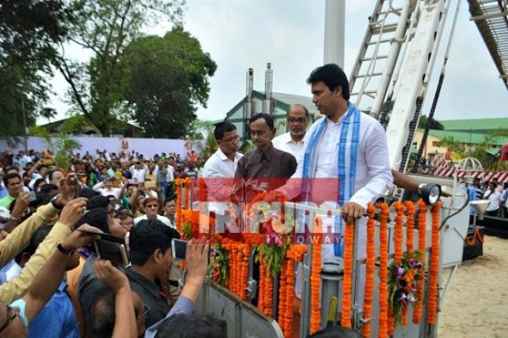 CM hits Communists on Lenin, Stalin ideology row : 'Adopt Swadeshi thinking, don't hire ideologies from other countries' 