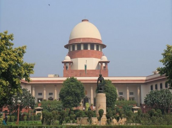 SC delivers split verdict on Delhi government's powers SC delivers split verdict on Delhi government's powers