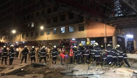 Mumbai bridge crash: 6 dead; BMC-Railways face heat