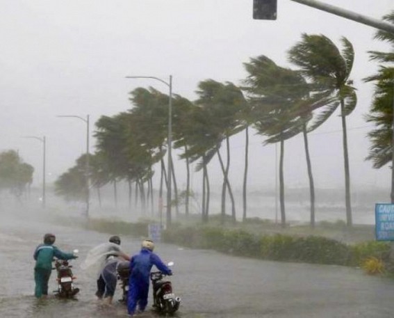 Rain lashes Bengal as Fani stings Odisha