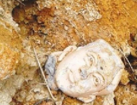 Modi promised to rebuild Vidyasagar statue in Bengal : Lenin, Poet Sukantaâ€™s statues yet to rebuild in Tripura