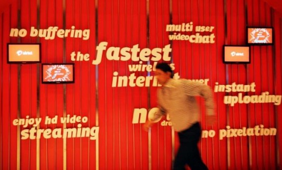 Airtel Payments Bank ties up with Bharti AXA Life to sell term insurance