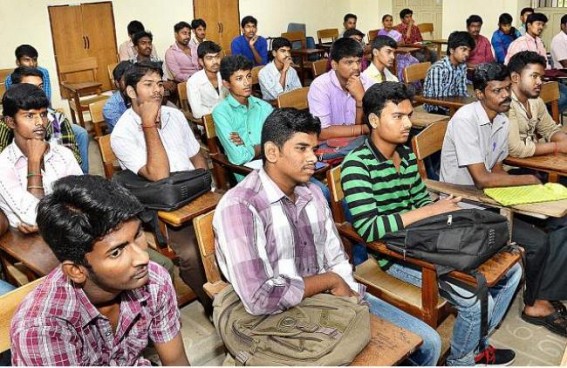 Skill-less Graduates are major causes of India's unemployment Problems : Survey 