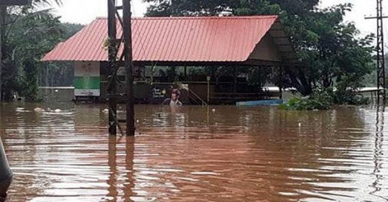 Modi promises Rahul help for Kerala flood victims Modi promises Rahul help for Kerala flood victims