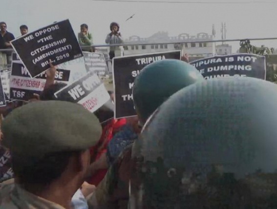 Centre to withdraw Army from Assam, Tripura