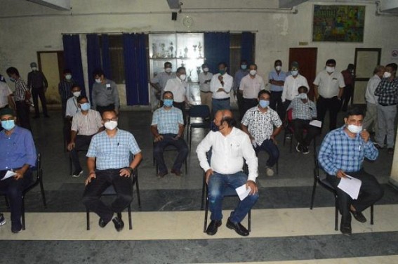 'As a Govt Officer, it was Dr. Uttam Bhattacharjee's duty to pay respect to the Public Representative', said Agitating Doctors 