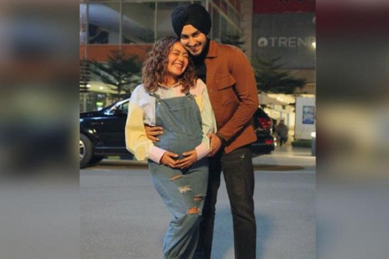 Did Neha Kakkar just announce she is pregnant?