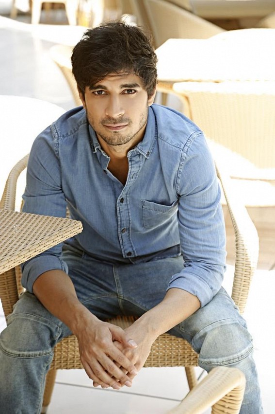 Tahir Raj Bhasin to meet parents after a year: Will be an emotional reunion