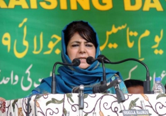 Mehbooba, Altaf condemn Sopore terror attack