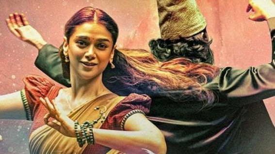Aditi Rao Hydari's Malayalam debut film 'Sufiyum Sujatayum' turns one