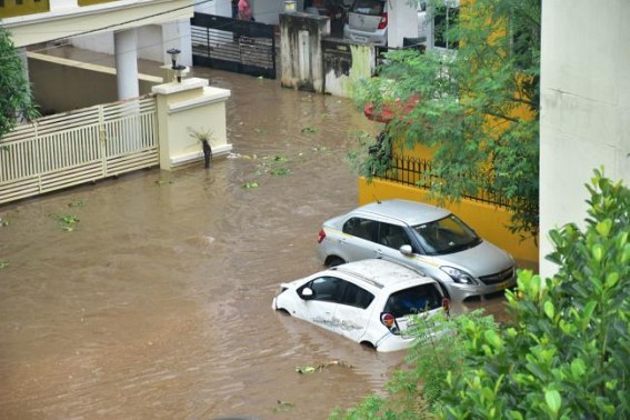 Heavy rain lashes several parts of Odisha Heavy rain lashes several parts of Odisha