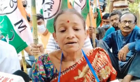 TMC gheraoed East Agartala Women PS against Arrest of leader Panna Deb in Niece's Suicide Case : Deceased Girl's Mother joined Protest with TMC seeking Release of her Sister-In-Law Panna Deb TMC gheraoed East Agartala Women PS against Arrest of leader Panna Deb in Niece's Suicide Case : Deceased Girl's Mother joined Protest with TMC seeking Release of her Sister-In-Law Panna Deb