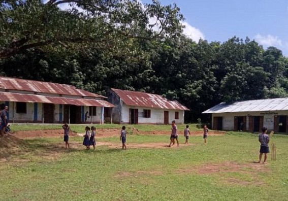 School remains in Pathetic Condition in Jampuijala : Only 2 Teachers are appointed