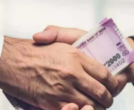 Bank employee, aide held by CBI in bribe case