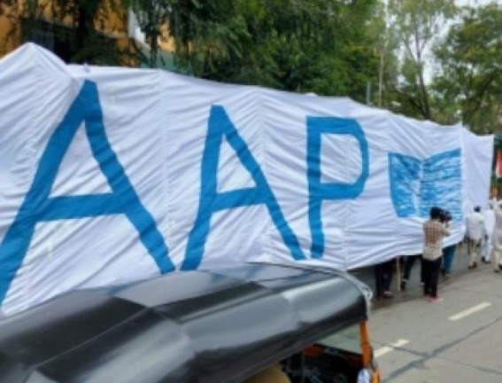 Early leads indicate AAP heads for landslide maiden win in Punjab Early leads indicate AAP heads for landslide maiden win in Punjab