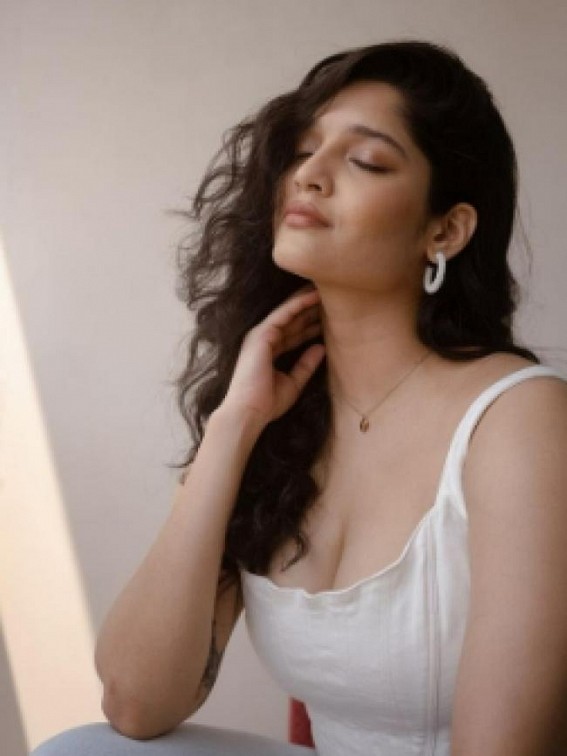 Night sky makes me feel small in a beautiful, hopeful way: Ritika Singh