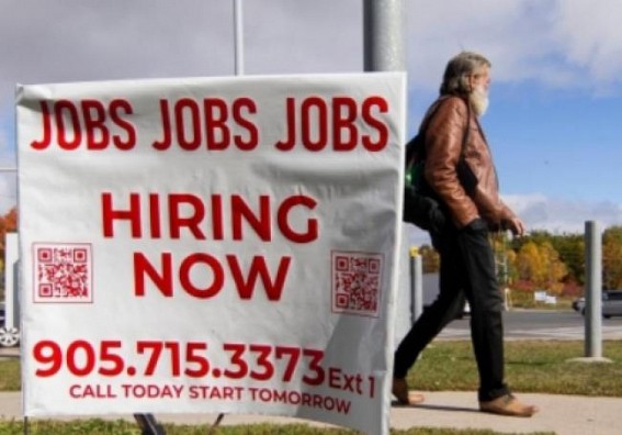 Canada's employment rises in October