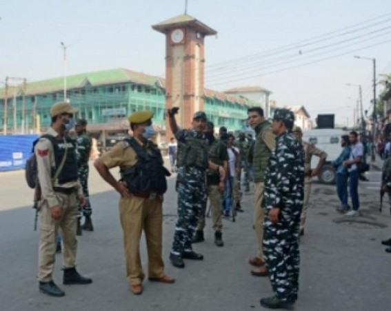 For many in J&K armed security guards are 'status mascots'